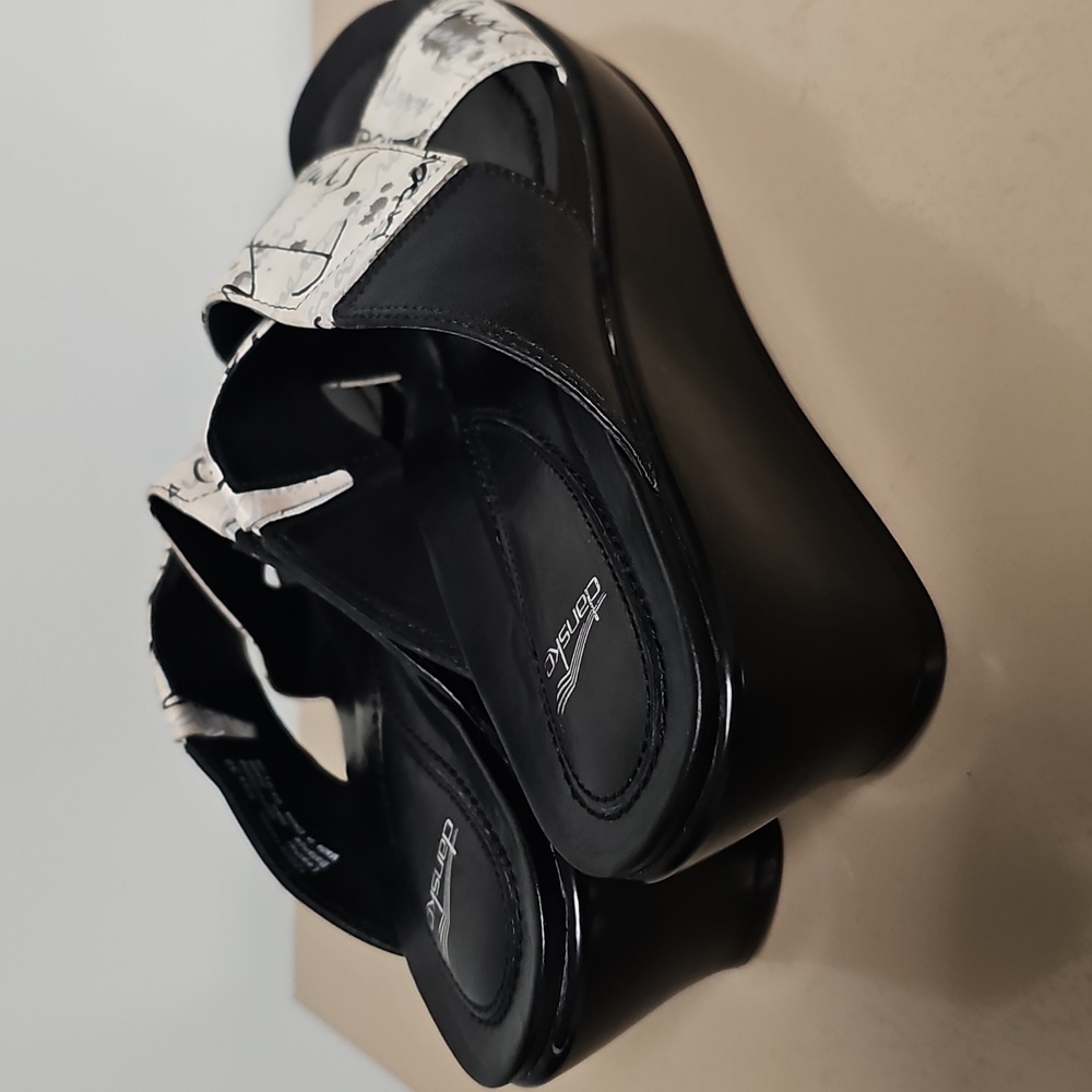 DANSKO AVA PRINT Black/White 38 Sandals Shoes Comfort Leather - Picture 3 of 10